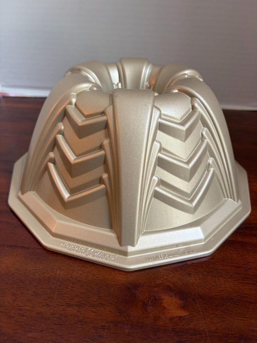 Nordic Ware Marquee Gold 10" Bundt Cake Pan, Made in USA